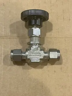 SWAGELOK SS-1KS4 INTEGRAL BONNET VALVE