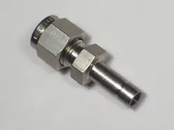 1 - SWAGELOK STAINLESS STEEL TUBE REDUCER, 1/4