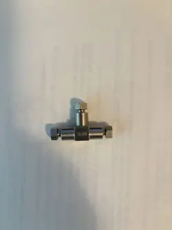 SWAGELOK TUBE FITTING LOW DEAD VOLUME UNION TEE 1/16 IN TUBE OD SS-1F0-3GC HPLC,