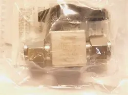 SWAGELOK SS-44S6-A-K SS ANGLE PATTERN BALL VALVE 3/8