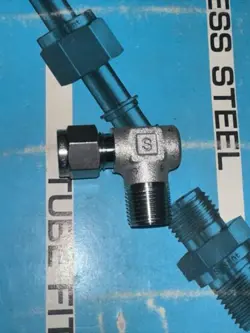 S-JOINT  MALE ELBOW 90 DEGREE 3/8
