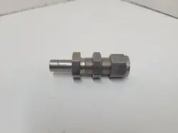 SWAGELOK 3/8 TUBE X 3/8 TUBE COMPRESSION BULKHEAD