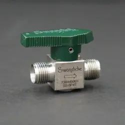 SWAGELOK SS-6P4T PLUG VALVE 3/8