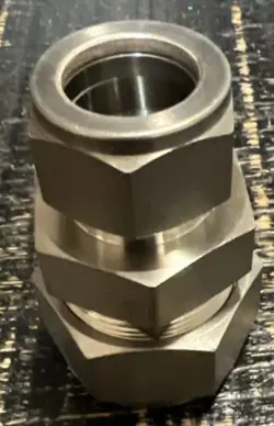 SWAGELOK SS-1610-6-12 REDUCING TUBE UNION 316 STAINLESS STEEL 1