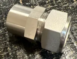SWAGELOK SS-1610-1-16W STAINLESS STEEL SWAGELOK TUBE FITTING FNSP