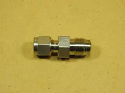 ADAPTER SS-4-VCR-6-6MO