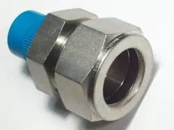 1 - SWAGELOK STAINLESS STEEL CONNECTOR, 1