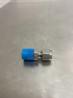 SWAGELOK STAINLESS STEEL CONNECTOR FITTING, 1/4