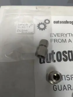 SWAGELOK,SS-810-7-8,FEMALE CONNECTOR 1/2TX1/2FNPT LOT OF 2 NOS