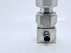 VALVE 1/4 FITTING