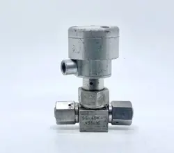 SWAGELOK STAINLESS STEEL BELLOWS SEALED VALVE SS-4BK-V51-1C #