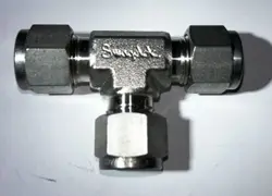 SWAGELOK TUBE UNION TEE 3/8 IN. X 3/8 IN. X 3/8 IN. TUBE OD  (SS-600-3)