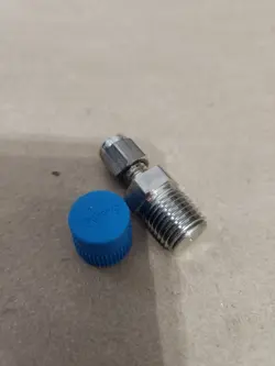 SWAGELOK STAINLESS STEEL CONNECTOR FITTING 1/8