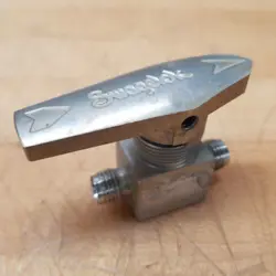 PIECE 1/4
