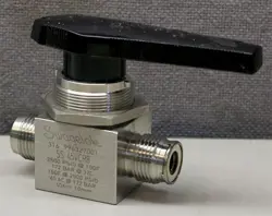 SWAGELOK SS-45VCR8 STAINLESS STEEL ½” MANUAL 40 SERIES BALL VALVE