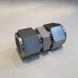 SWAGELOK SS-2400-6 STAINLESS STEEL TUBE FITTING UNION