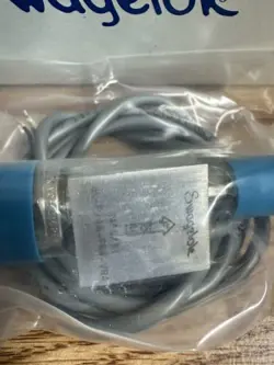 SWAGELOK FLOW SWITCH