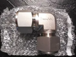 SS-2400-9, SWAGELOK UNION ELBOW 1-1/2