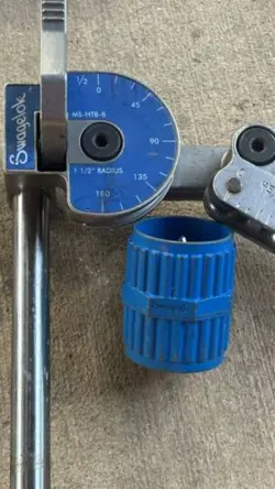 1/2” 1.5”