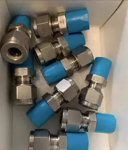1PC SWAGELOK SS-10M0-1-4RT CARD PIPE JOINT