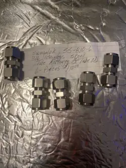 SWAGELOK SS-810-6 316 STAINLESS STEEL UNION TUBE FITTING - 1/2