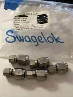 LOT (5)  SWAGELOK SS-200-A-4ANF STAINLESS STEEL SWAGELOK TUBE FITTING FNSP