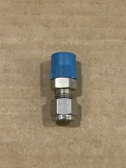 SWAGELOK SS 3/8” MNPT X 3/8” TUBE UNION