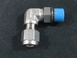 SWAGELOK SS-400-2-4 MALE ELBOW