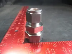 SWAGELOK SS-1210-6-8 SS SWAGELOK TUBE FITTING, REDUCING UNION, 3/4 IN X 1/2 IN