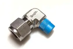 SWAGELOK STAINLESS STEEL FITTING, 1/2
