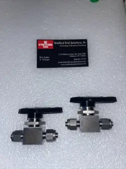2 SWAGELOK SS-43GS4 HIGH PRESSURE BALL VALVE 3000 PSI STAINLESS STEEL