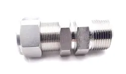 SWAGELOK SS-1210-11-12 TUBE FITTING BULKHEAD MALE CONNECTOR 3/4