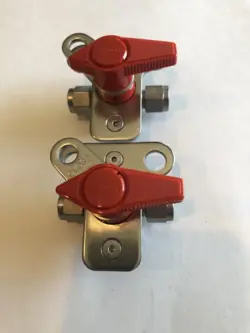 2- BRAND NEW 1/4 PLUG VALVE