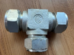 UNION TEE CONNECTOR