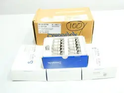 BOX OF 100 SWAGELOK SS-400-8-4 STAINLESS PIPE ELBOW 1/4IN TUBE X 1/4IN NPT