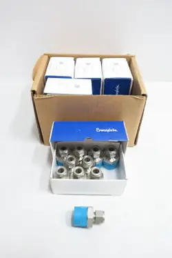 BOX OF 50 SWAGELOK SS-810-1-16 STAINLESS MALE CONNECTOR 1/2IN TUBE X 1IN NPT