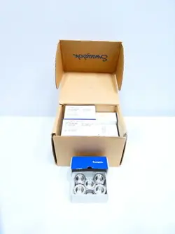BOX OF 50 SWAGELOK SS-1610-C STAINLESS CAP 1IN
