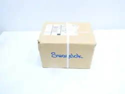 BOX OF 250 SWAGELOK SS-600-1-4 STAINLESS MALE CONNECTOR 3/8IN TUBE X 1/4IN NPT
