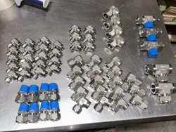 LOT OF 60 HAMLET FITTINGS SWAGELOK FITTINGS SIZES & QTY IN DESCRIPTION *NEW*