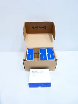 BOX OF 100 SWAGELOK SS-810-1-4 STAINLESS MALE CONNECTOR 1/2IN TUBE X 1/4IN NPT