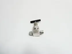 SWAGELOK SS-6DBS6 MANUAL STAINLESS NEEDLE VALVE 6000PSI 3/8IN TUBE