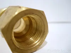 SWAGELOK BRASS 1/2