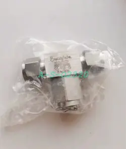 1PC SWAGELOK SS-8TF-15