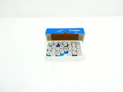 BOX OF 25 SWAGELOK SS-MD-8 STAINLESS VENT PROTECTOR FITTING 1/2IN NPT