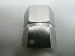 BOX OF 10 SWAGELOK SS-12-HCG STAINLESS PIPE COUPLING 3/4IN