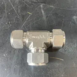 1 NEW SWAGELOK SS-810-3  1/2 TEE STAINLESS STEEL TUBE FITTING
