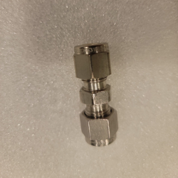 SWAGELOK SS-400-6 STAINLESS  TUBE FITTING, UNION, 1/4