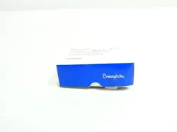 BOX OF 19 SWAGELOK SS-400-1-4 STAINLESS CONNECTOR 1/4IN NPT X 1/4IN TUBE