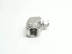 BOX OF 8 SWAGELOK SS-600-8-12 STAINLESS FEMALE ELBOW 3/8IN TUBE X 1/2IN NPT