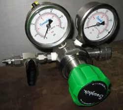 SWAGELOK REGULATOR NO: KPR1DRF412A200000, HP MAX 3600 PSIG LP 0-25 PSIG CGA 350